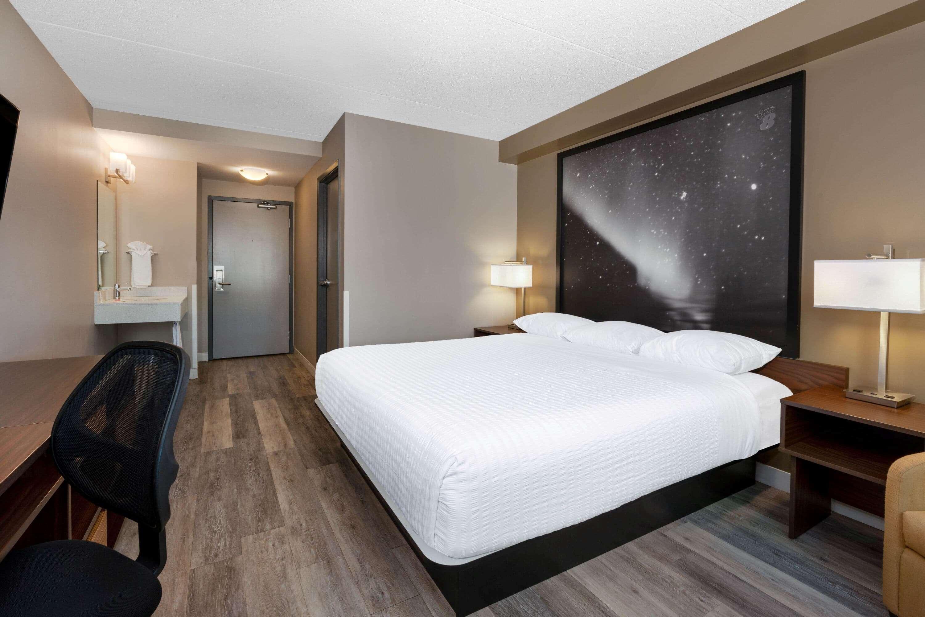 Super 8 By Wyndham Winnipeg West Esterno foto
