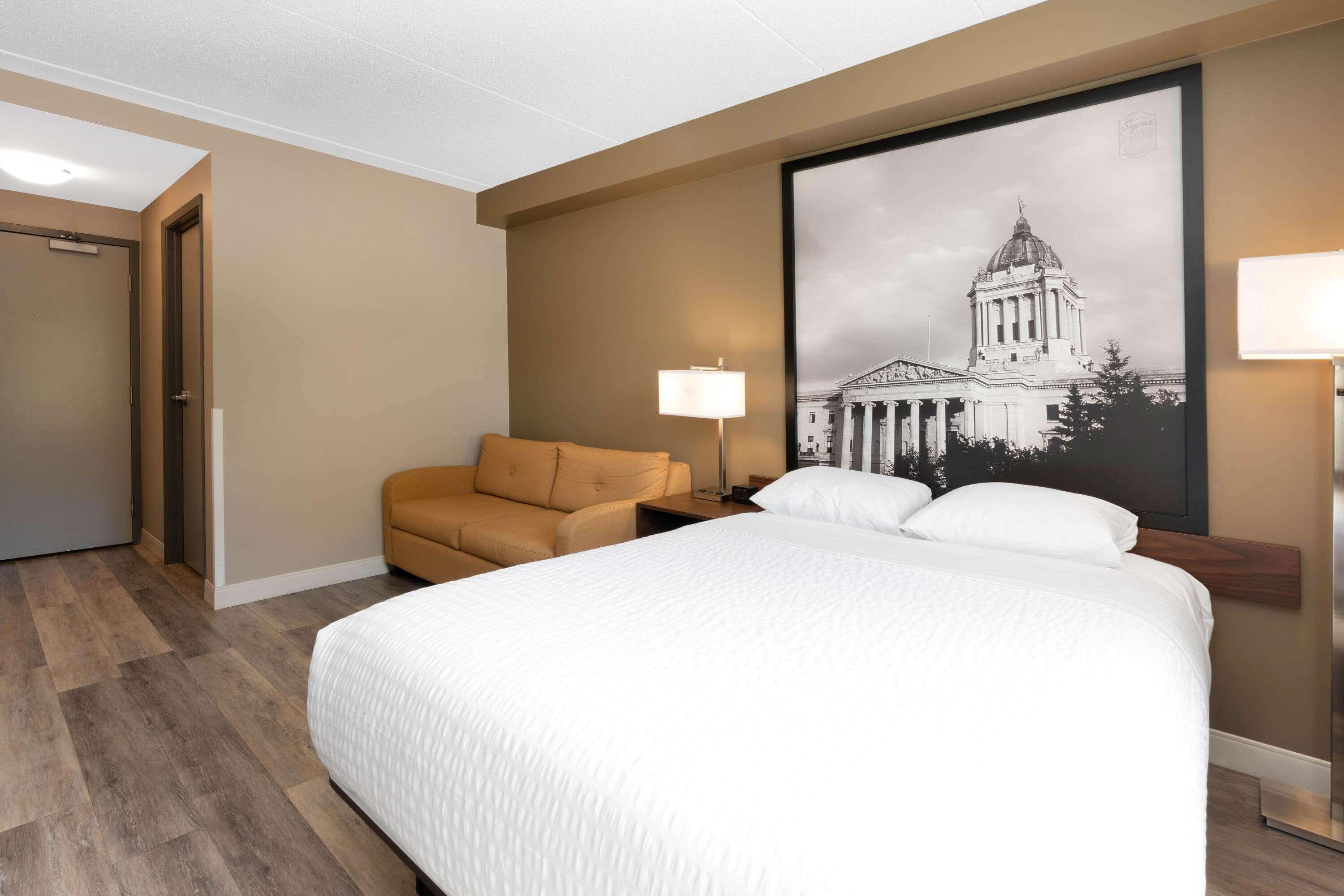 Super 8 By Wyndham Winnipeg West Esterno foto