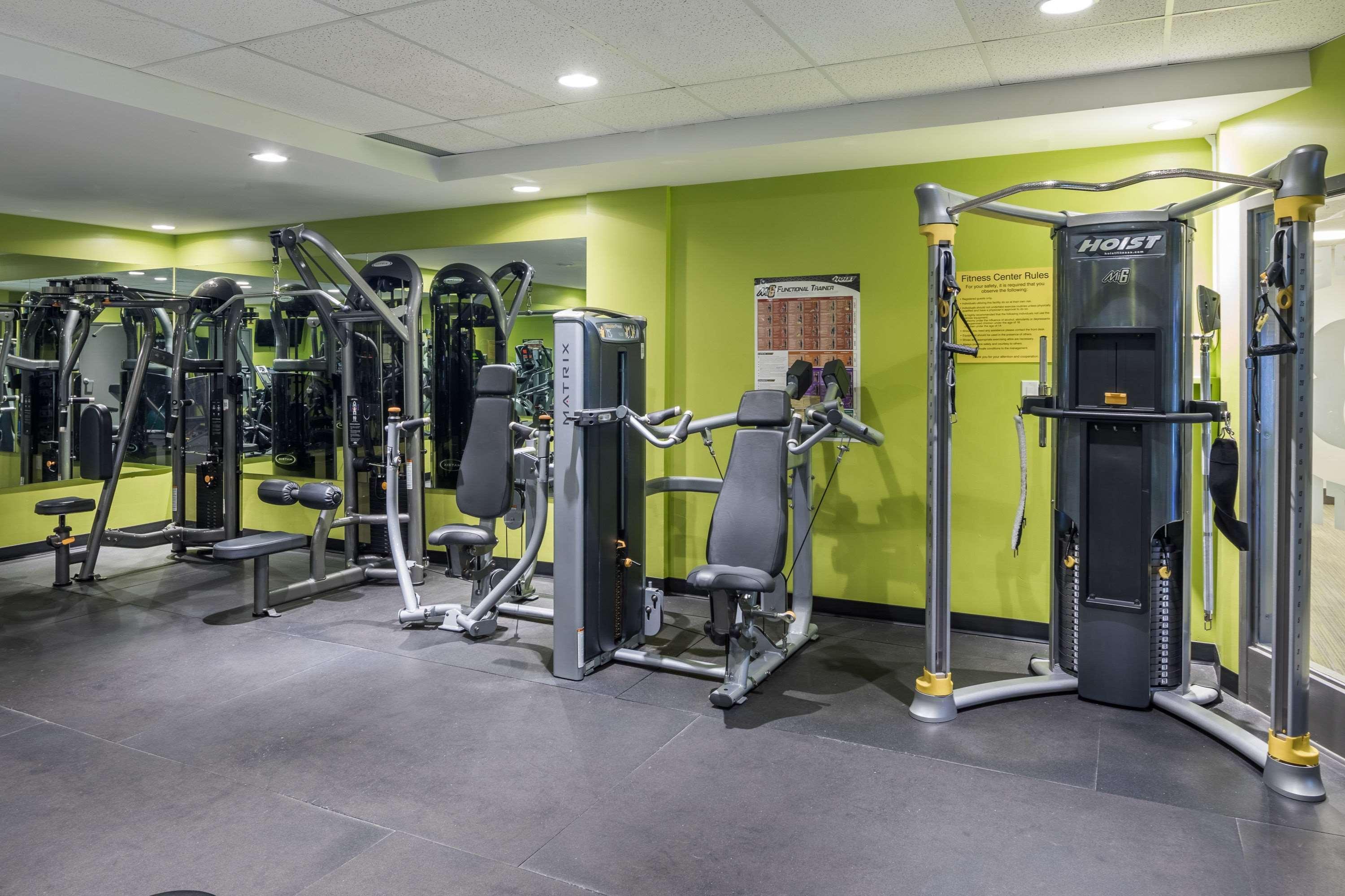 Super 8 By Wyndham Winnipeg West Esterno foto