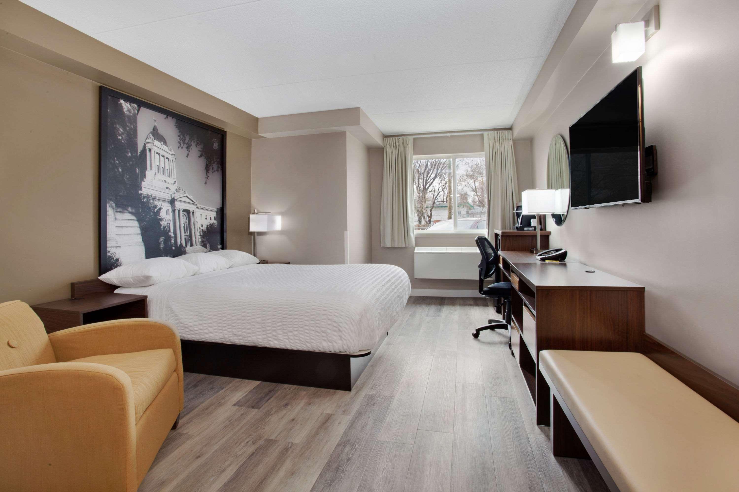 Super 8 By Wyndham Winnipeg West Esterno foto