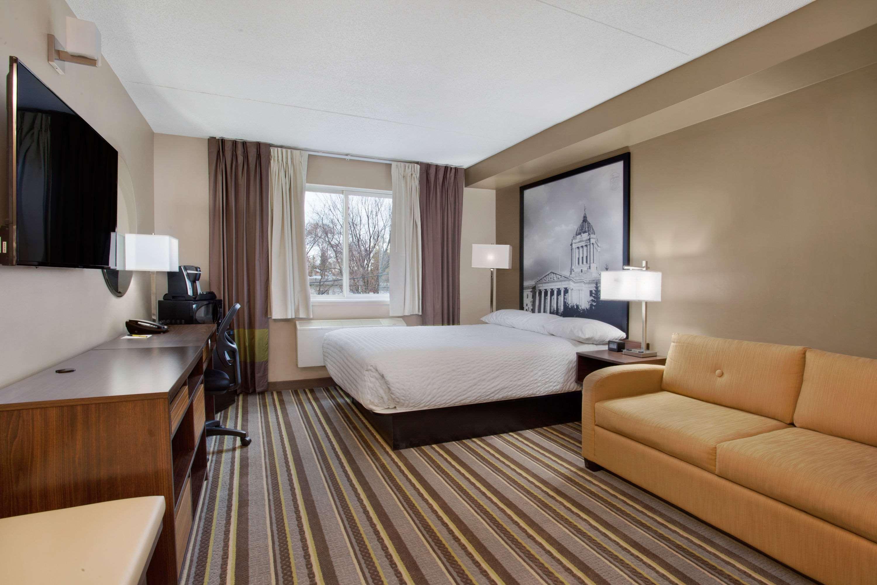 Super 8 By Wyndham Winnipeg West Esterno foto